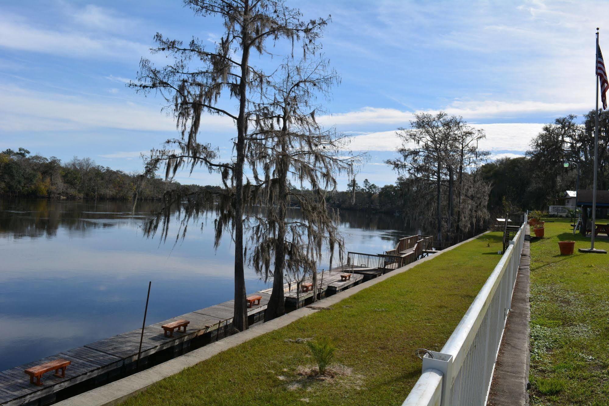 فندق Suwannee Gables Old Town المظهر الخارجي الصورة
